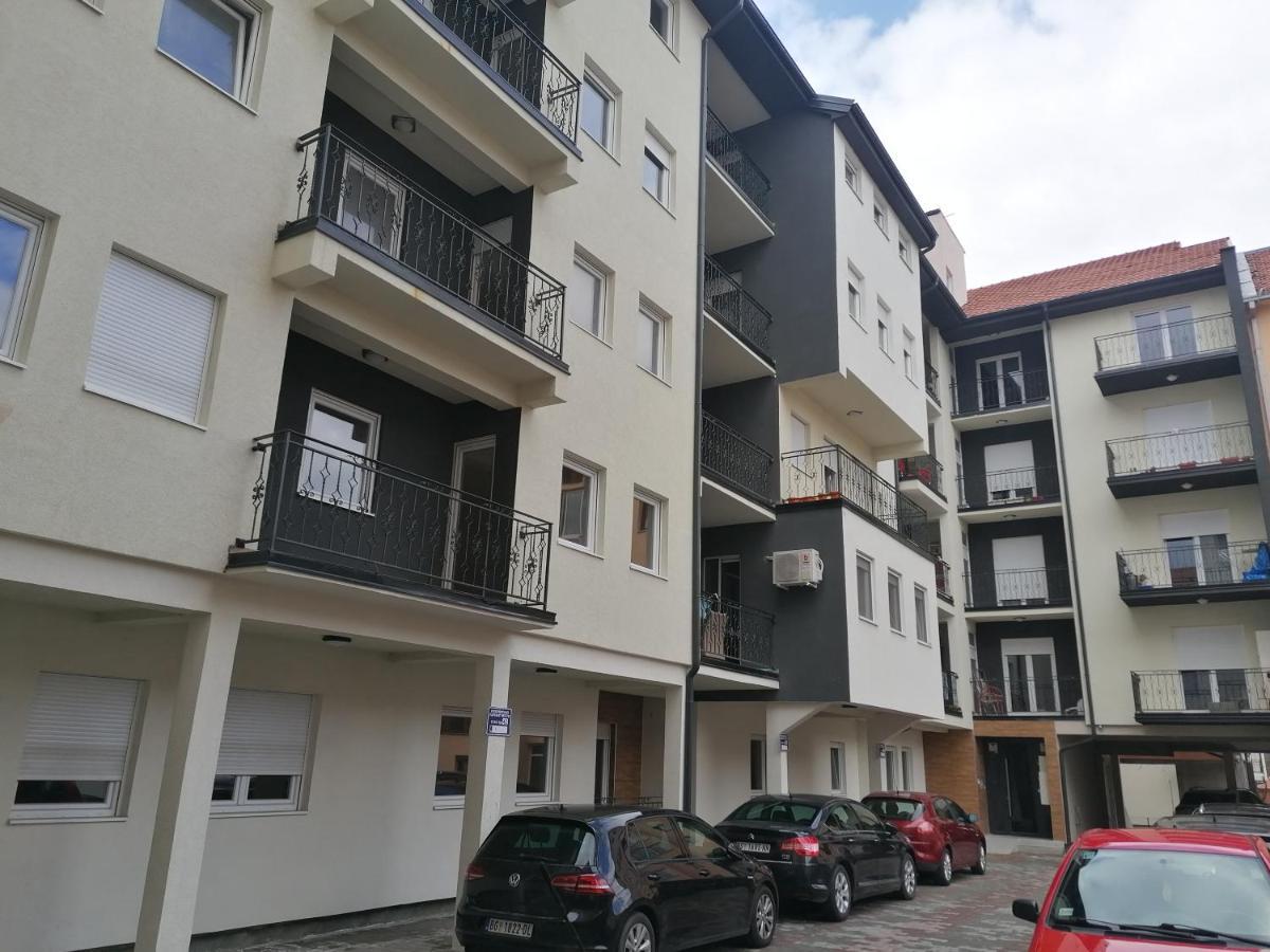 Nenadovic Apartman Obrenovac  외부 사진