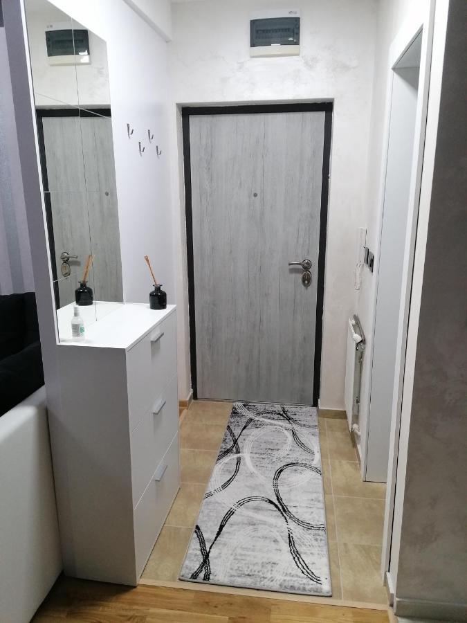 Nenadovic Apartman Obrenovac  외부 사진