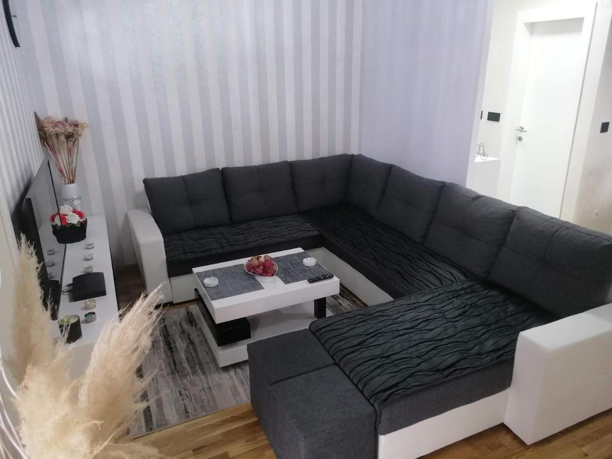 Nenadovic Apartman Obrenovac  외부 사진